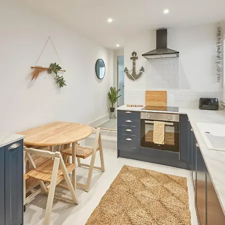 Host & - Retreat By The Sea Holiday home